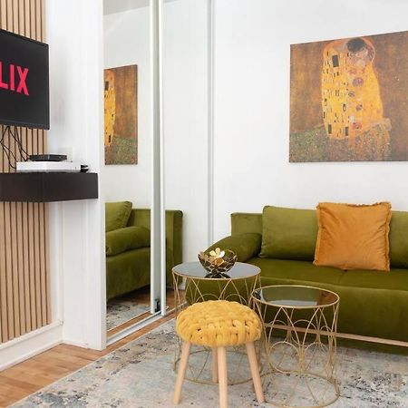 Parisian & Chic Appartement -15 Min From Paris Center อีวรี-ซูร์-แซ็น ภายนอก รูปภาพ