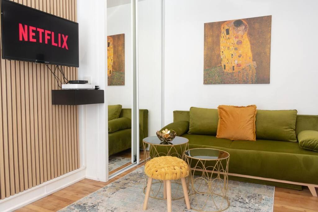 Parisian & Chic Appartement -15 Min From Paris Center อีวรี-ซูร์-แซ็น ภายนอก รูปภาพ
