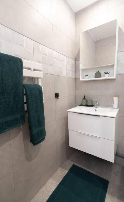 Parisian & Chic Appartement -15 Min From Paris Center อีวรี-ซูร์-แซ็น ภายนอก รูปภาพ