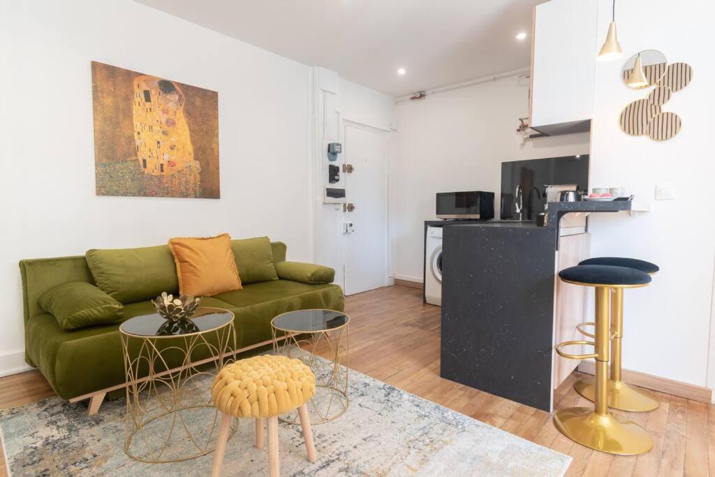 Parisian & Chic Appartement -15 Min From Paris Center อีวรี-ซูร์-แซ็น ภายนอก รูปภาพ