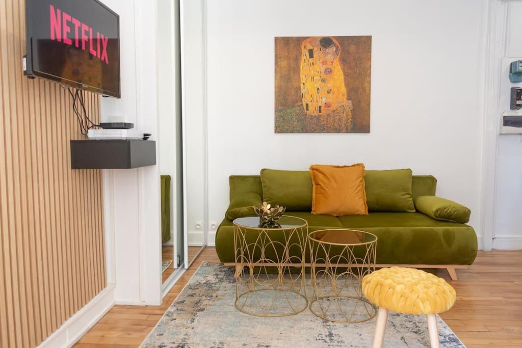 Parisian & Chic Appartement -15 Min From Paris Center อีวรี-ซูร์-แซ็น ภายนอก รูปภาพ